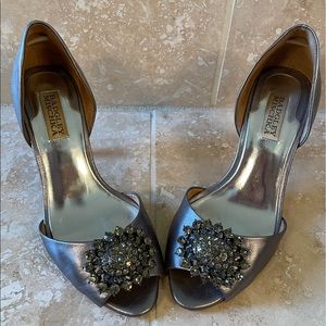 Badgley Mischka Pewter Gray Peep Toe Heel